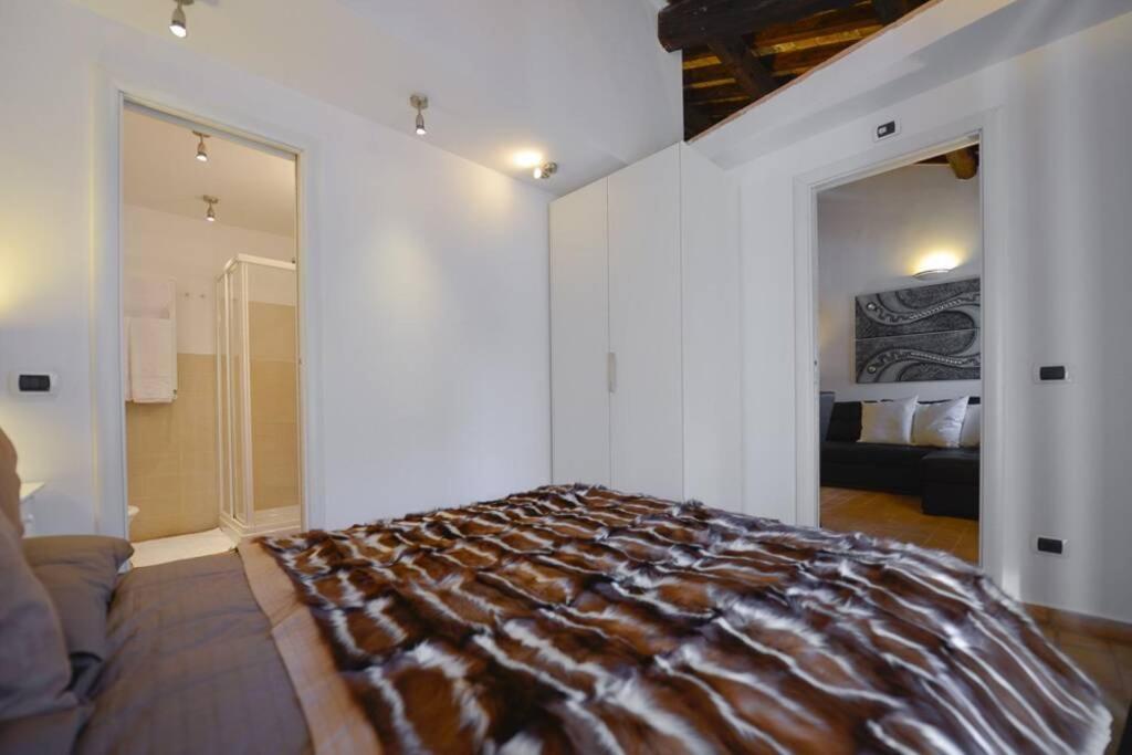 Ibernesi - Charming Apartment At The Roman Forums Екстериор снимка