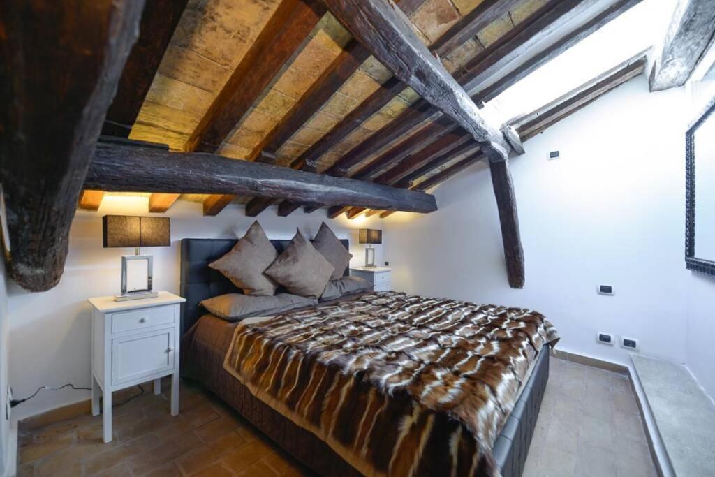 Ibernesi - Charming Apartment At The Roman Forums Екстериор снимка